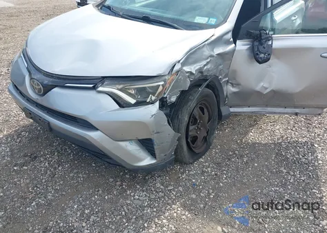 2017 Toyota Rav4 Le z USA, uszkodzony, nr VIN 2T3BFREV1HW661351
